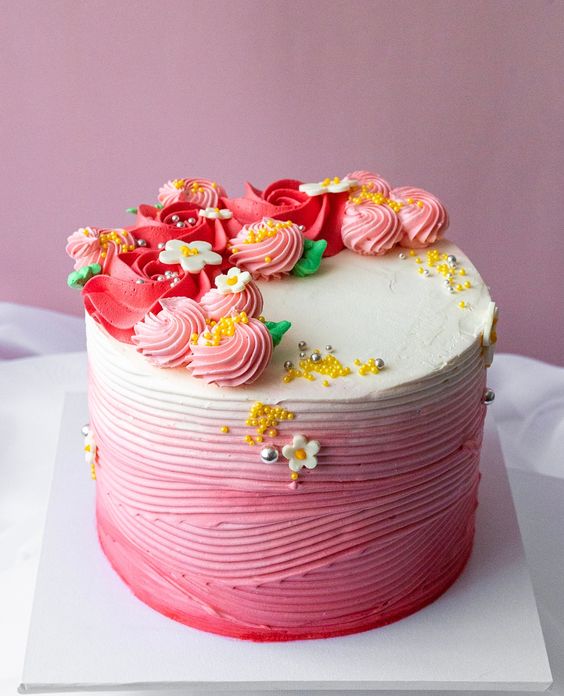 Flowers Topped Vanilla Strawberry