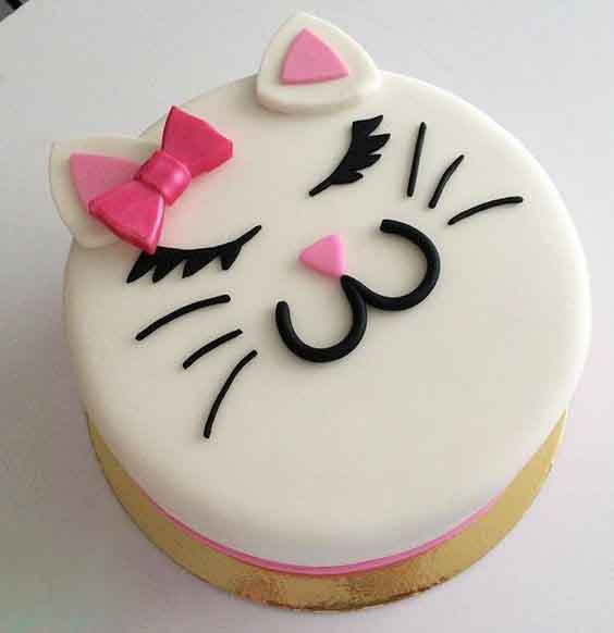 Kitty Fondant Cake