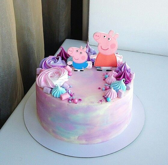 Pretty Peppa Pig Cake