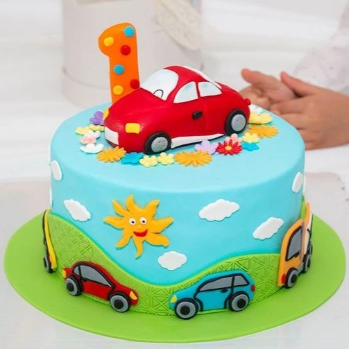 Red Car Round Cream Cake