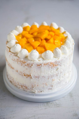 Pulpy Mango Cream Cake