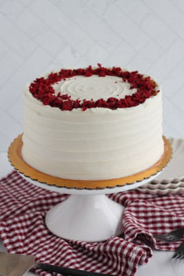 Red Velvet Cream Cake
