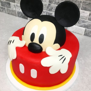 Mickey Mouse Fondant Cake