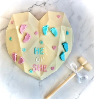 Pineapple Birthday Pinata Cake