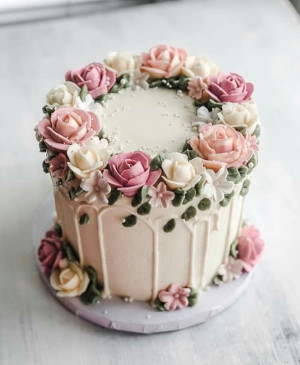 Delicious Floral Cake