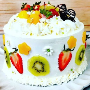 Fruits Vanilla Cake